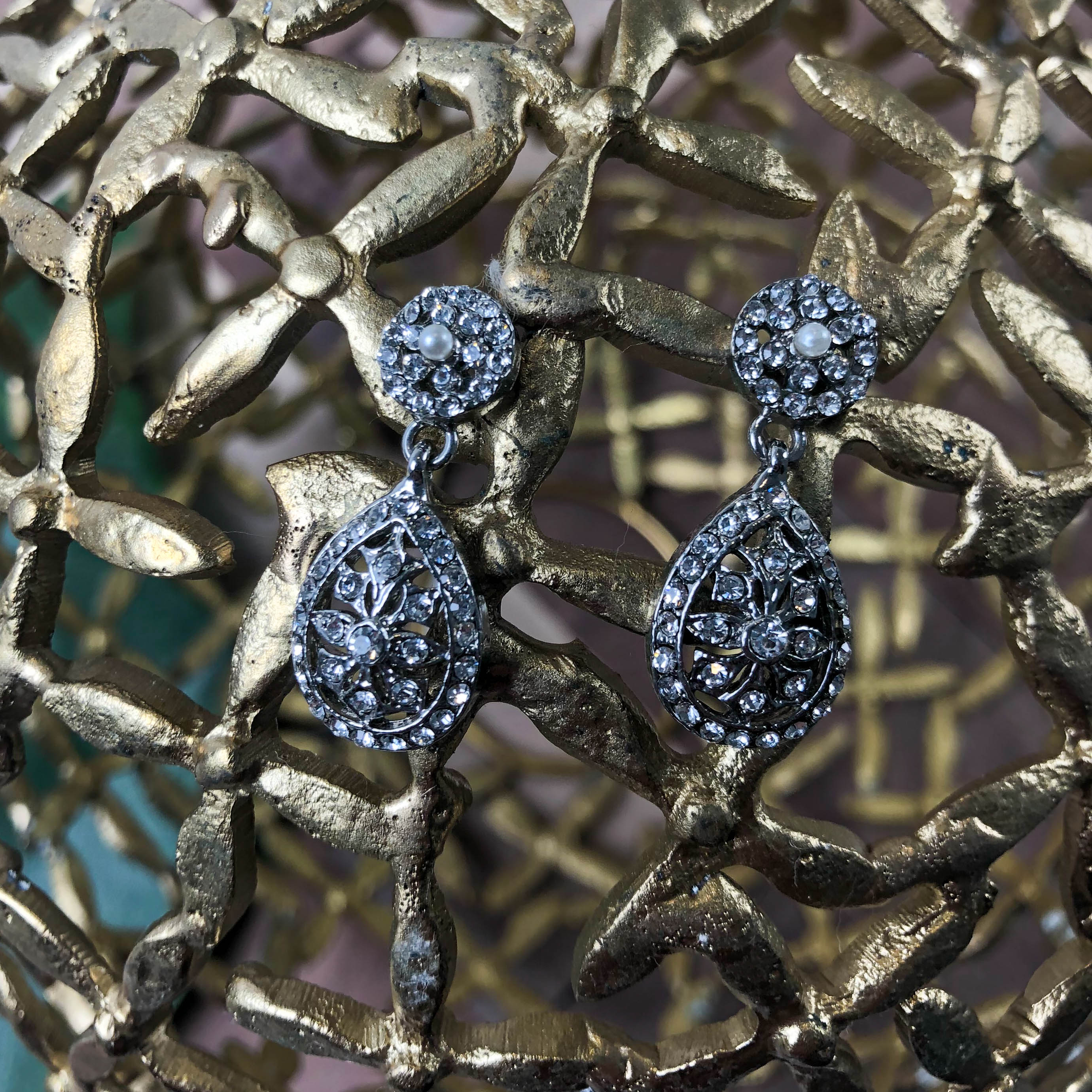 Homa Earrings 31-E